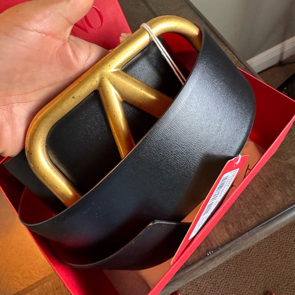 Valentino Garavani Black and Red Belt with Gold V Buckle - Picture 15 of 16